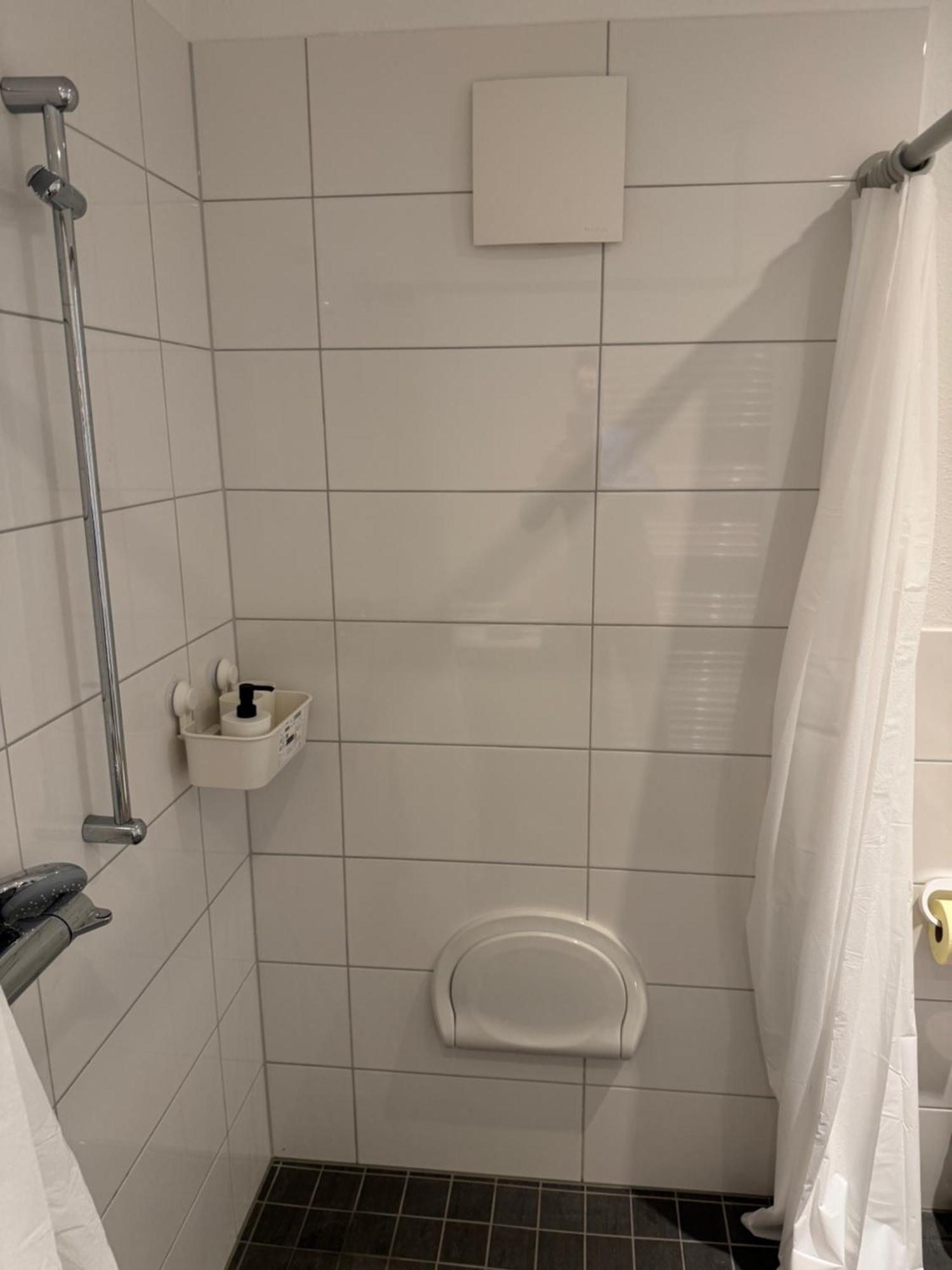 Barrierefreie Wohnung Im Herzen Der Stadt Mit Parkplatz, Wifi Und Tv - Emma Werne Екстериор снимка