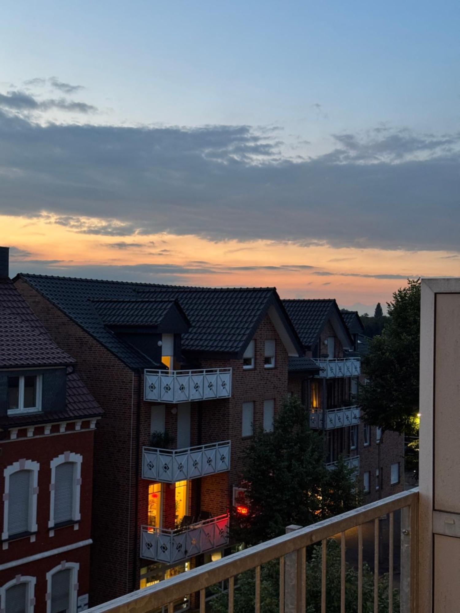 Barrierefreie Wohnung Im Herzen Der Stadt Mit Parkplatz, Wifi Und Tv - Emma Werne Екстериор снимка